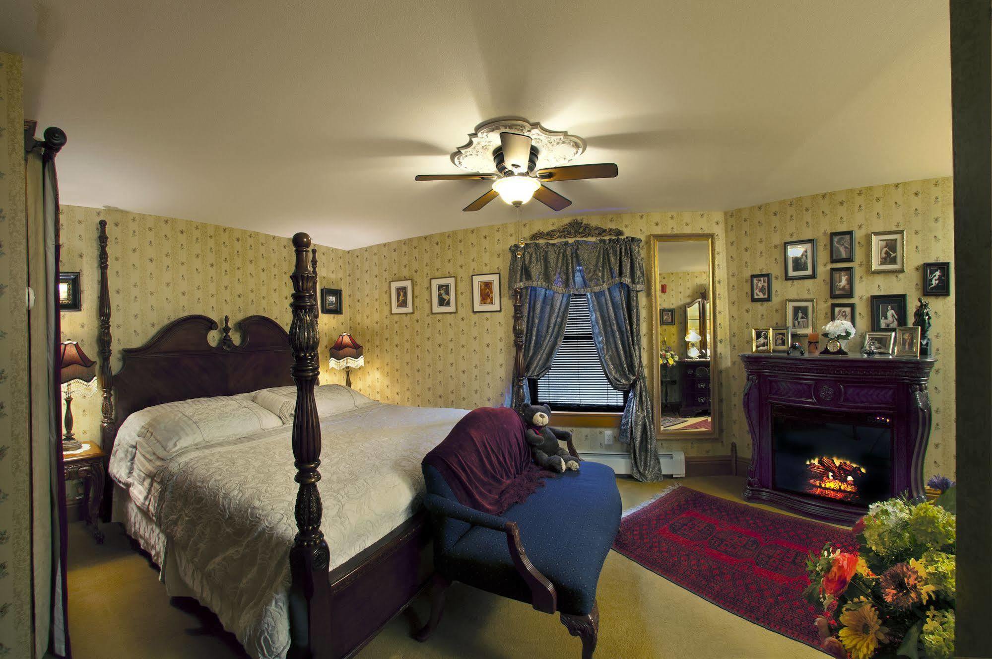 The Historic Elk Mountain Hotel Esterno foto