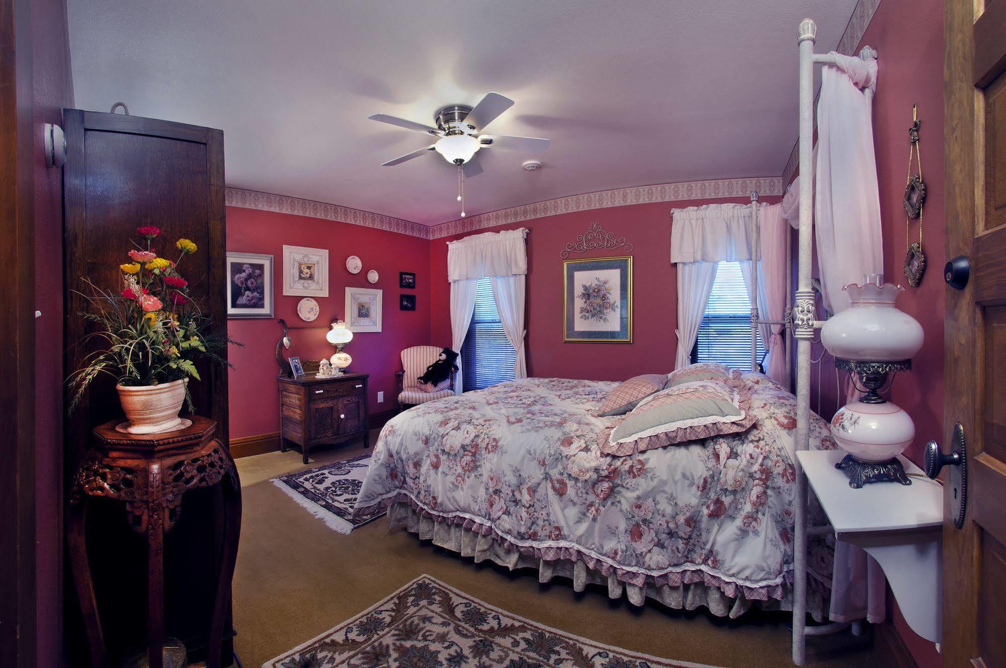 The Historic Elk Mountain Hotel Esterno foto
